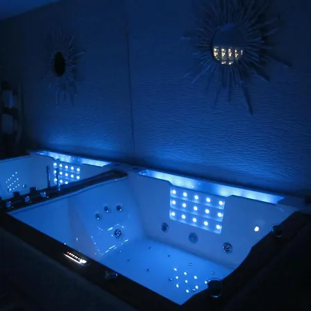 Le Lagon Bleu