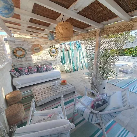 Bed & Breakfast Le Lagon Bleu *