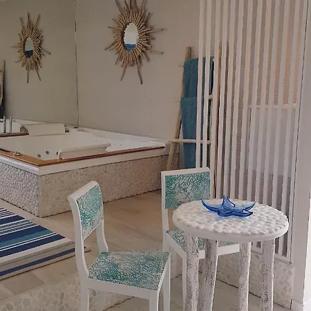 Bed & Breakfast Le Lagon Bleu *
